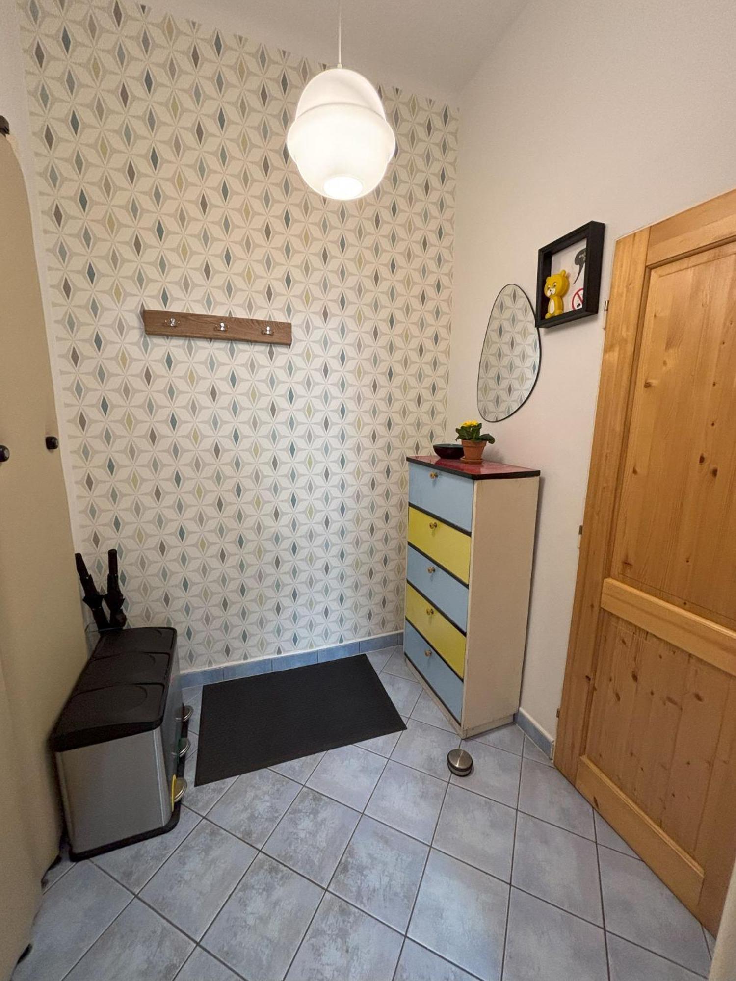 Vintage Brussels Style On 4 Apartment *